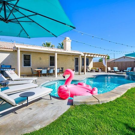 Casa Desert Muse With Heated Pool Spa Firepit Mini Golf And Games インディオ エクステリア 写真