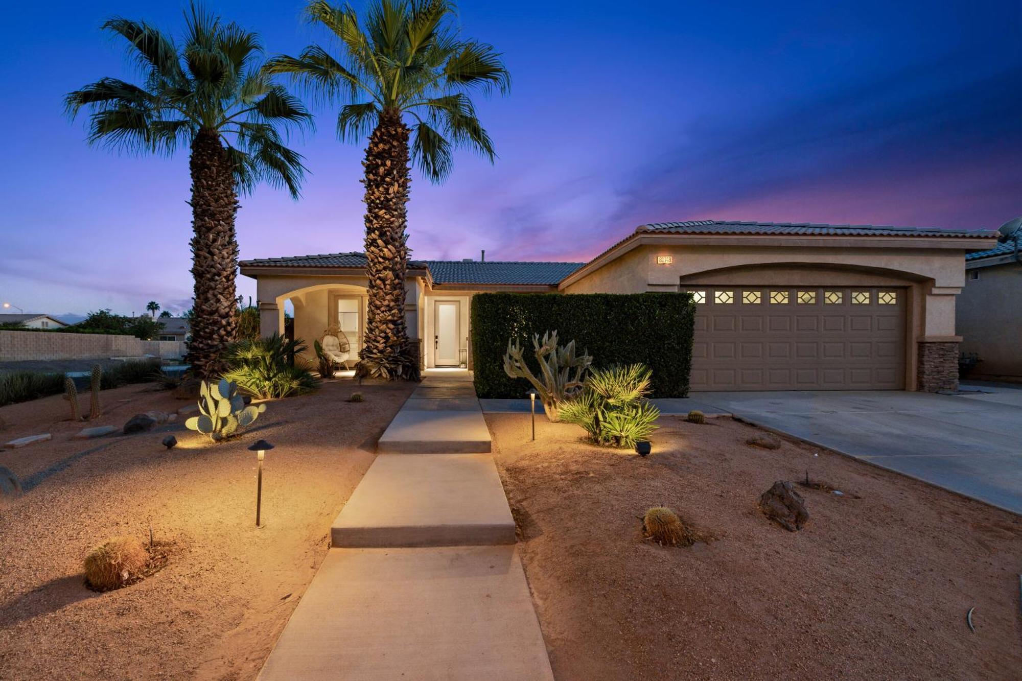 Casa Desert Muse With Heated Pool Spa Firepit Mini Golf And Games インディオ エクステリア 写真