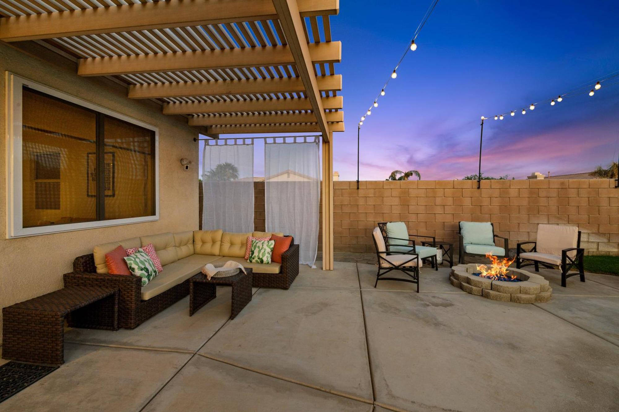 Casa Desert Muse With Heated Pool Spa Firepit Mini Golf And Games インディオ エクステリア 写真