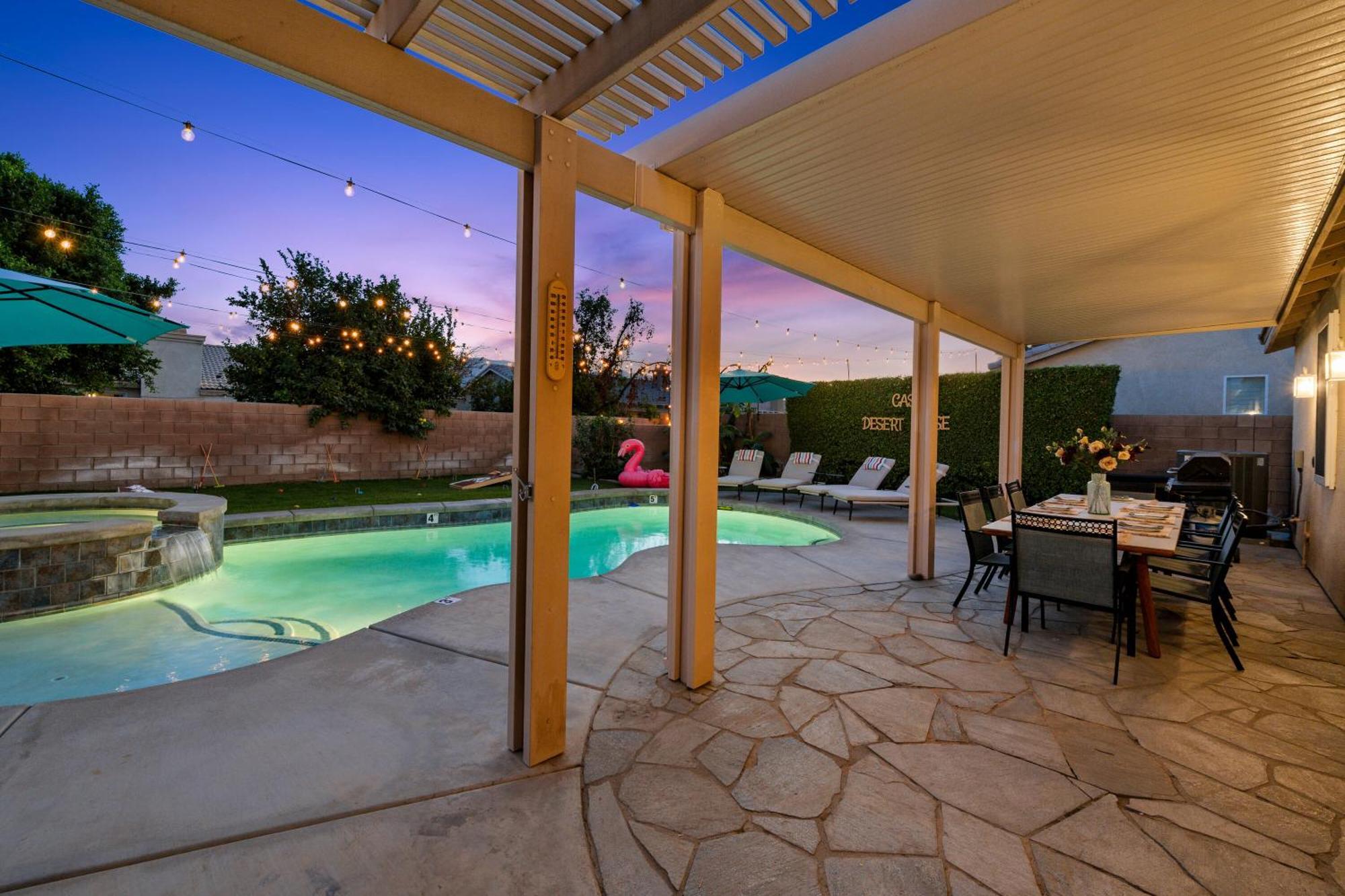 Casa Desert Muse With Heated Pool Spa Firepit Mini Golf And Games インディオ エクステリア 写真